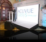 Innovation by ACUVUE® oasys HydraLuxe™ 
